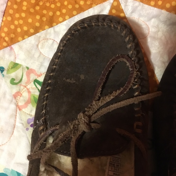 Brown Ugg slippers - Picture 5 of 6